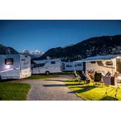 Wohnmobilstellplatz - Abendstimmung mit Sicht auf Eiger und Mönch - Camping Hobby 3