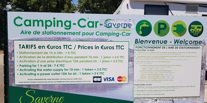 Place de parking pour camping-car - Umgebungsschwerpunkt: Stadt - Alsace  - Stellplatz Saverne - Infos an der Einfahrt - Aire de Camping Car
