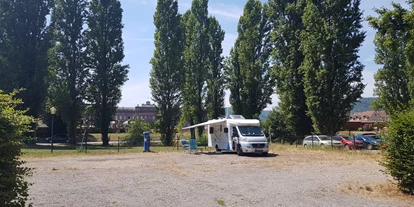 Plaza de aparcamiento para autocaravanas - Hunde erlaubt: Hunde erlaubt - Alsacia  - Stellplatz Saverne - Aire de Camping Car