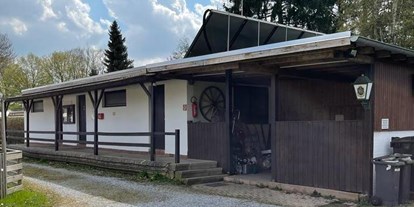 Motorhome parking space - Lauenau - Camping- und Wohnmobilpark am Weserangerbad in Rinteln