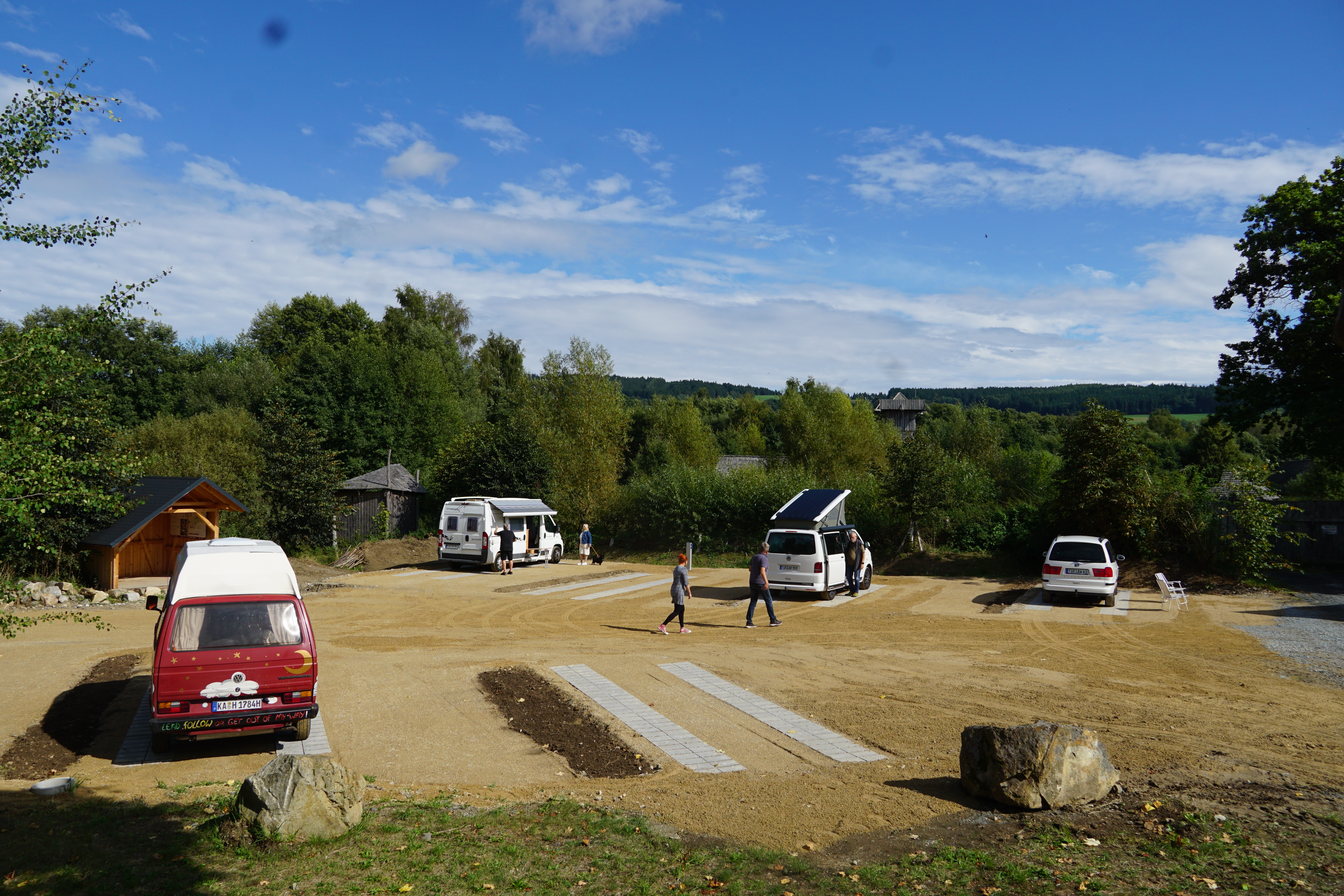 Area camper - Stellplatz - mittlerweile wurden Hecken gepflanzt - Campingplatz an der Goldenen Straße Bärnau