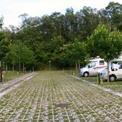 Espacio de estacionamiento para vehículos recreativos - http://www.camperclubnapoli.it - AA-Parco dei Camaldoli