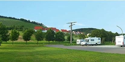 Posto auto camper - Wildflecken - Beschreibungstext für das Bild - Reisemobil-Stellplatz im Weindorf Ramsthal