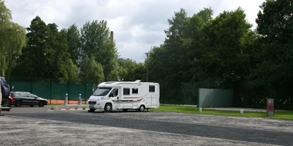 Motorhome parking space - Art des Stellplatz: ausgewiesener Parkplatz - Münchberg - Wohnmobil-Stellplatz am Auenpark