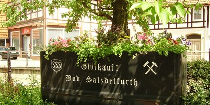 Reisemobilstellplatz - Sarstedt - Bad Salzdetfurth blickt zurück auf eine lange Bergbautradition - Solebad