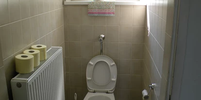 Reisemobilstellplatz - Entsorgung Toilettenkassette - Zaubertal - saubere WCs - Kleinstcampingplatz Bad Schallerbach
