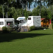 Posto auto per camper - Beschreibungstext für das Bild - Kleinstcampingplatz Bad Schallerbach