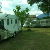 Place de stationnement pour camping-car - Homepage http://www.agriturismotresanti.it - Agriturismo Tr Santi