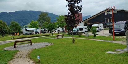 Motorhome parking space - WLAN: am ganzen Platz vorhanden - Inzell (Landkreis Traunstein) - Wohnmobilpark am Tenniszentrum Bernau
