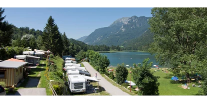 Motorhome parking space - Umgebungsschwerpunkt: am Land - Aschau (Brandenberg) - Seeplätze Camping Seehof - Camping & Appartements Seehof