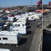 Place de stationnement pour camping-car - Homepage http://www.ockerohamn.se - Hafen Öckerö