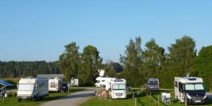 Parkeerplaats voor camper - öffentliche Verkehrsmittel - Krauchenwies - Seepark Linzgau