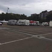 Espacio de estacionamiento para vehículos recreativos - Camper Cagliari Park