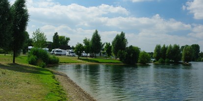 Motorhome parking space - Swalmen - Stellplatz am Lago Laprello