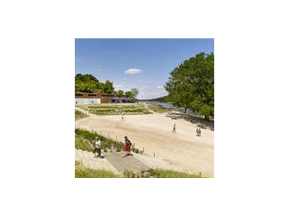 Reisemobilstellplatz - Das neue Strandbad mit echten Nordseesand und herrlicher Dünenlandschaft - Reisemobilhafen Twistesee
