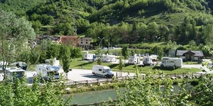 Plaza de aparcamiento para autocaravanas - Grauwasserentsorgung - Roccaforte Mondovì - I FUNTANIL