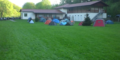 Reisemobilstellplatz - Frischwasserversorgung - Neudorf (Landkreis Harz) - Beschreibungstext für das Bild - Campingplatz "Am Waldbad" - Grillenberg