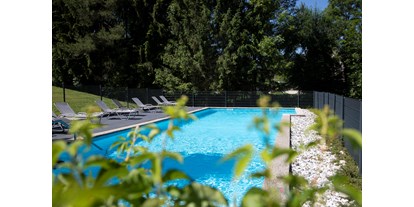 Reisemobilstellplatz - Kärnten - Swimmingpool im 1ha großen Garten.- Gratis Benützung für alle Stellplatznutzer! - Stellplatz "Rosentaler Hof"