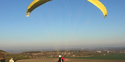 Reisemobilstellplatz - Grauwasserentsorgung - Hořín - Fliegen? - Ŕíp oder Jeviněves - Říp - Mnetěš