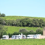 Place de stationnement pour camping-car - Domaine des Lauribert