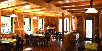 Reisemobilstellplatz - Restaurant - Lexow - In unserer Gaststätte versorgen wir Sie mit leckerem Frühstück oder herzhaften Speisen! - Wohnmobilpark Naturcamping Malchow am Plauer See
