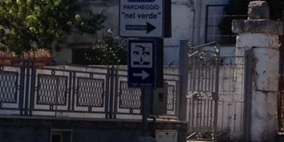 Plaza de aparcamiento para autocaravanas - Italia - Area Sosta del Verde