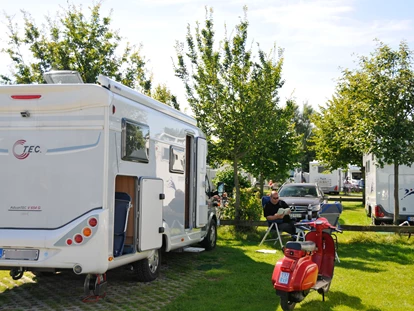 Reisemobilstellplatz - Art des Stellplatz: eigenständiger Stellplatz - Insel Fehmarn - Wohnmobilpark - Wohnmobilpark Wulfener Hals