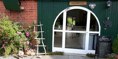 Motorhome parking space - Art des Stellplatz: am Bauernhof - Hoppelino Heuherberge am Sachsenwald