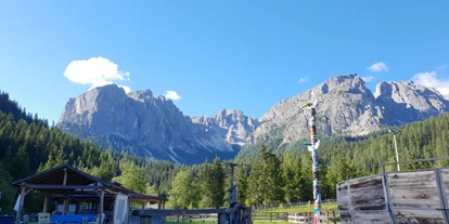 Plaza de aparcamiento para autocaravanas - Umgebungsschwerpunkt: am Land - Trentino-Tirol del Sur - Sitting bull ranch 