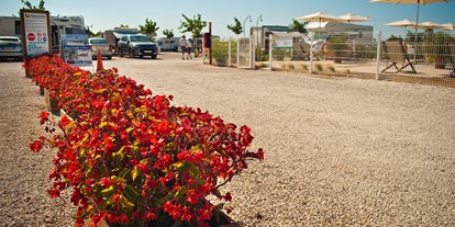 Motorhome parking space - Wohnwagen erlaubt - Costa de la Luz - Entrada - Camper Park Playas de Luz