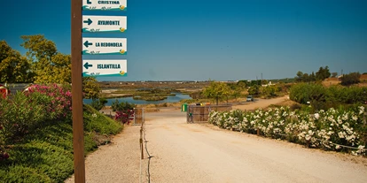 Plaza de aparcamiento para autocaravanas - Umgebungsschwerpunkt: am Land - Vila Nova de Cacela - Entrada - Camper Park Playas de Luz