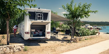 Motorhome parking space - Wohnwagen erlaubt - Dalmatia - Terra Park Phalaris