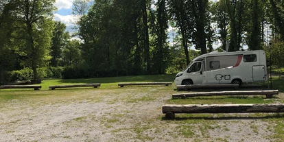 Place de parking pour camping-car - Tennis - Marsberg - Wohnmobilhafen Brilon