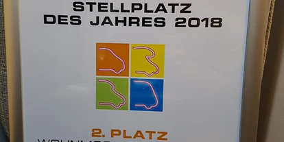 Posto auto camper - Art des Stellplatz: Sportstätte - Potsdam - Wohnmobil-Oase-Berlin