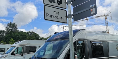Posto auto camper - Art des Stellplatz: eigenständiger Stellplatz - Weberstedt - Stellplatz Heinrich-Erhardt-Platz