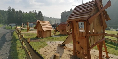Reisemobilstellplatz - Bademöglichkeit für Hunde - Bauernhof-Spielplatz - Vogtlandcamping