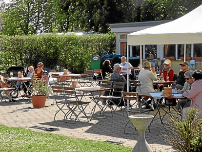 RV park - Gartenwirtschaft beim Stellplatz, Restaurant im Grütt - Wohnmobil-Stellplatz Lörrach-Basel