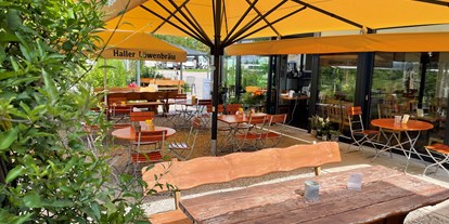 Motorhome parking space - Restaurant - Murrhardt - Biergarten im Sommer - Wohnmobilpark HEICamp
