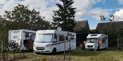 Reisemobilstellplatz - Wohnwagen erlaubt - Siebeldingen - Stellplatz Weingut Härle-Kerth