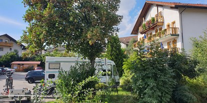 Reisemobilstellplatz - Haibach (Landkreis Straubing-Bogen) - Parkplatz am Ferienhotel Rothbacher Hof
