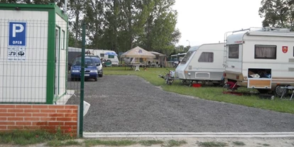 Place de parking pour camping-car - WLAN: am ganzen Platz vorhanden - Slovaquie Ouest - Stellplatz Cilistov