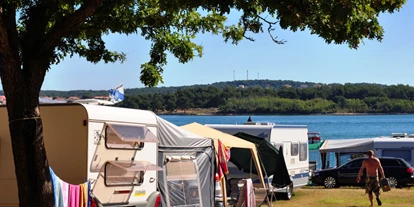 Parkeerplaats voor camper - Umgebungsschwerpunkt: Stadt - Istrië - Campingplatz Arena Tašalera **