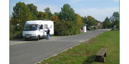 Motorhome parking space - Entsorgung Toilettenkassette - Henneberg - Wohnmobilstellplatz Streuwiese