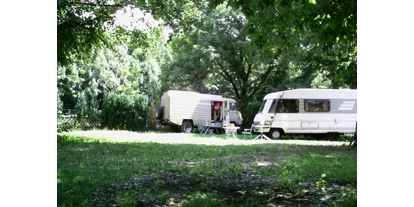 Parkeerplaats voor camper - Stromanschluss - Schkeuditz - Quelle: http://armerritterdoebernitz.de/Wohmo.php - Armer Ritter Döbernitz