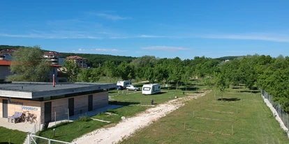 Parkeerplaats voor camper - Bulgarije - Camping Shkorpilovtsi