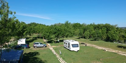 Motorhome parking space - Duschen - Camping Shkorpilovtsi