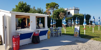 Reisemobilstellplatz - Bademöglichkeit für Hunde - Italien - Agricamping Noara Beach 