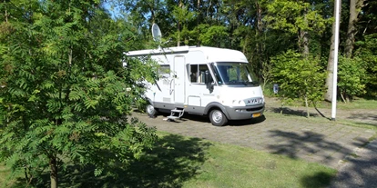 Reisemobilstellplatz - Frischwasserversorgung - Agelo - Camping de Haer , Am rande von Ootmarsum
