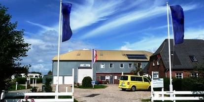 Place de parking pour camping-car - Frischwasserversorgung - Reußenköge - Das WomoLand-Nordstrand:
Herzlich Willkommen - WoMoland Nordstrand