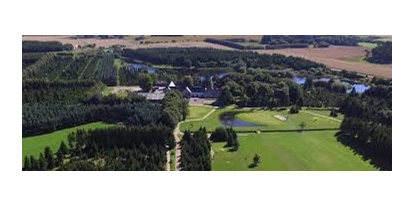 Parkeerplaats voor camper - Umgebungsschwerpunkt: am Land - Nørre Snede - Tollundgaard Golf Park Autocamper - Tollundgaard Golf Park